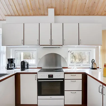 Dorit - 600m From The Sea By Interhome Feriehus